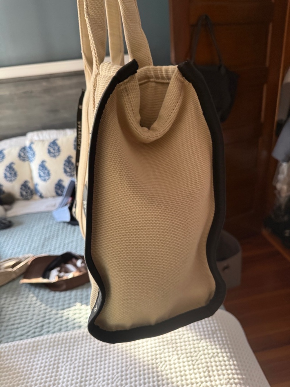 Marc Jacobs Beige Canvas 'The Tote Bag' with Black Logo - Picture 8 of 13